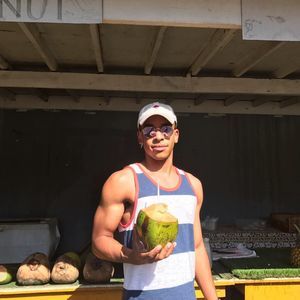 Meet your Posher, Eric